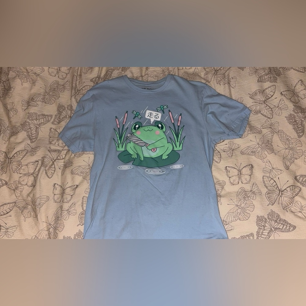 Hot Topic Blue Frog Graphic Tee